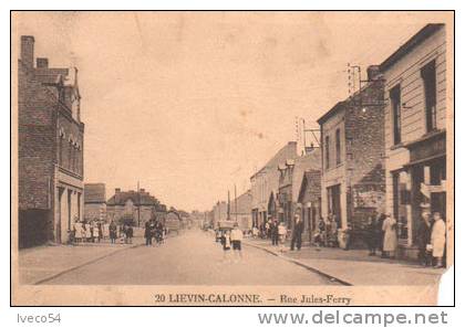 Lievin - Calonne "Rue Jules Ferry Début De Siècle" - Lievin