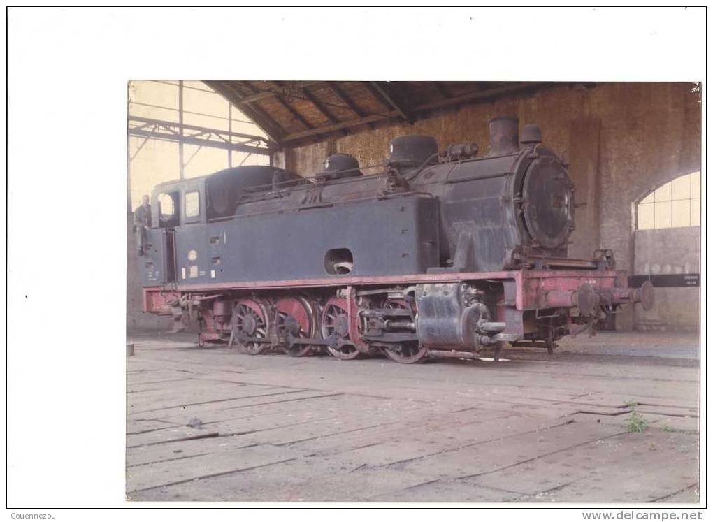 P 262  YUTZ  DEPOT SNCT LOCOMOTIVE A Vapeur  Train PHOTO 17 X 24 CMS - Autres & Non Classés