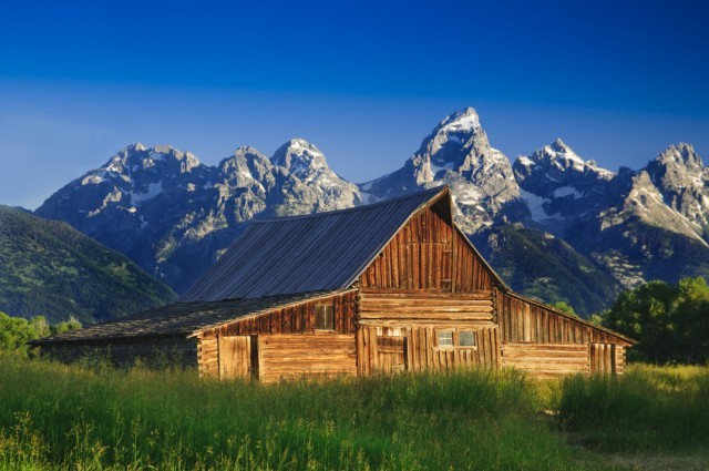 Art Print Reproduction On Original Painting Canvas, New Picture, Mountain, Meadow, Wooden House, Hut - Other & Unclassified