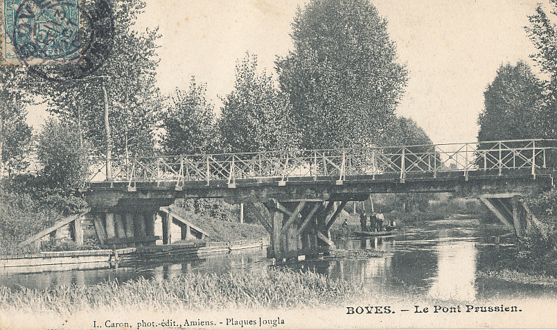 V 662 /CPA  BOVES (80)  LE PONT PRUSSIEN - Boves