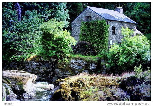 A58-20  @    Watermill Mill Moulin à Eau  Watermolen  , ( Postal Stationery , Articles Postaux ) - Moulins