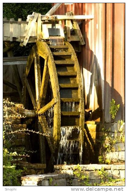 A58-21  @    Watermill Mill Moulin à Eau  Watermolen  , ( Postal Stationery , Articles Postaux ) - Moulins