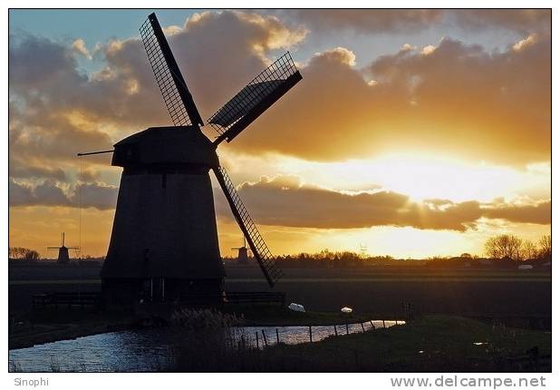 A58-31  @    Windrmill Mill Moulin à Vent   Windmolen  , ( Postal Stationery , Articles Postaux ) - Windmills