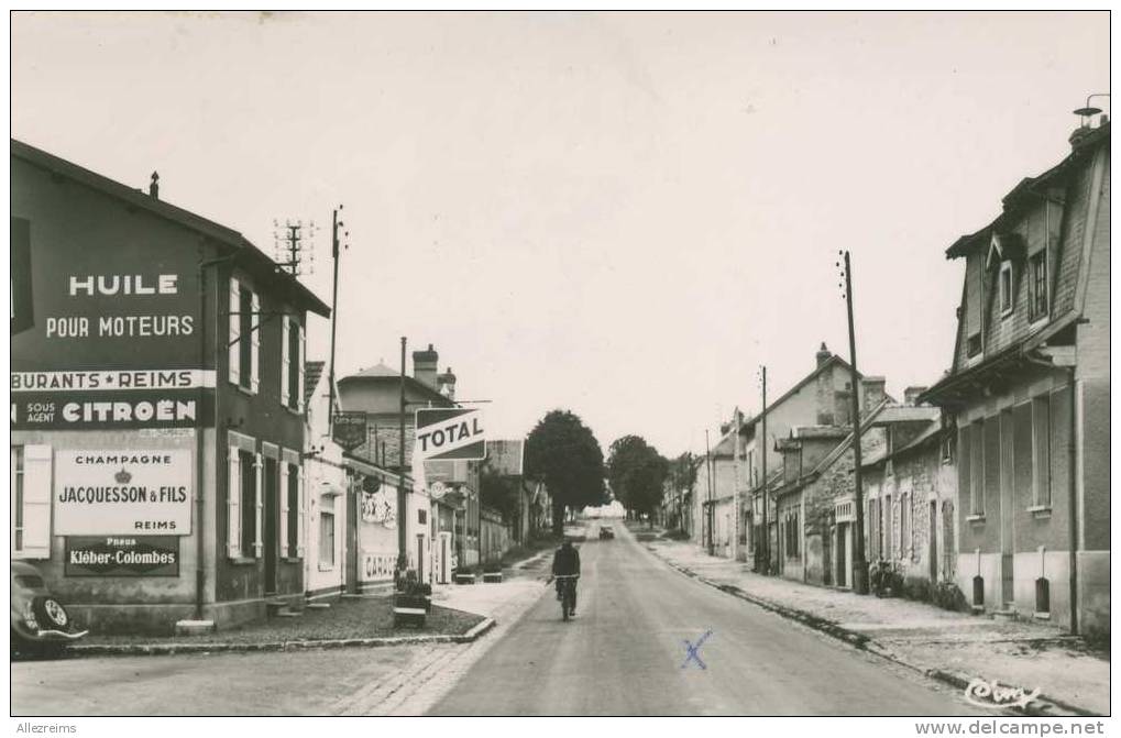 CPSM 51 : JONCHERY  SUR VESLE   Entrée Avec Pub Total,Kléber, Citroen Et Champagne Jacquesson     A VOIR !!!!!!!!!! - Jonchery-sur-Vesle