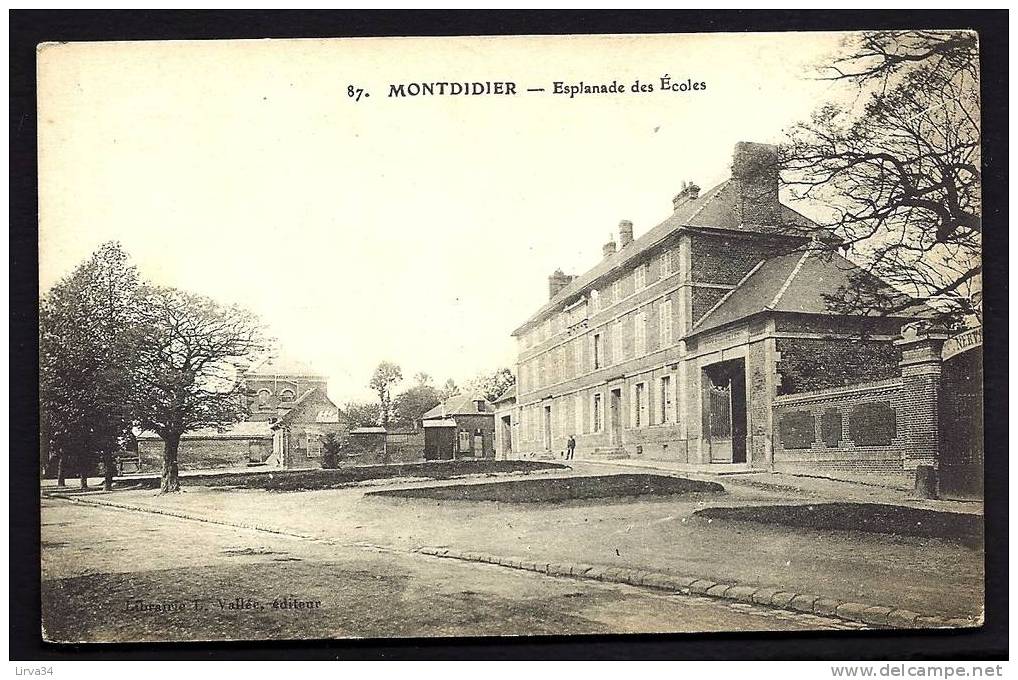 CPA  ANCIENNE- FRANCE- MONTDIDIER (80)- ESPLANADE DES ECOLES- - Montdidier