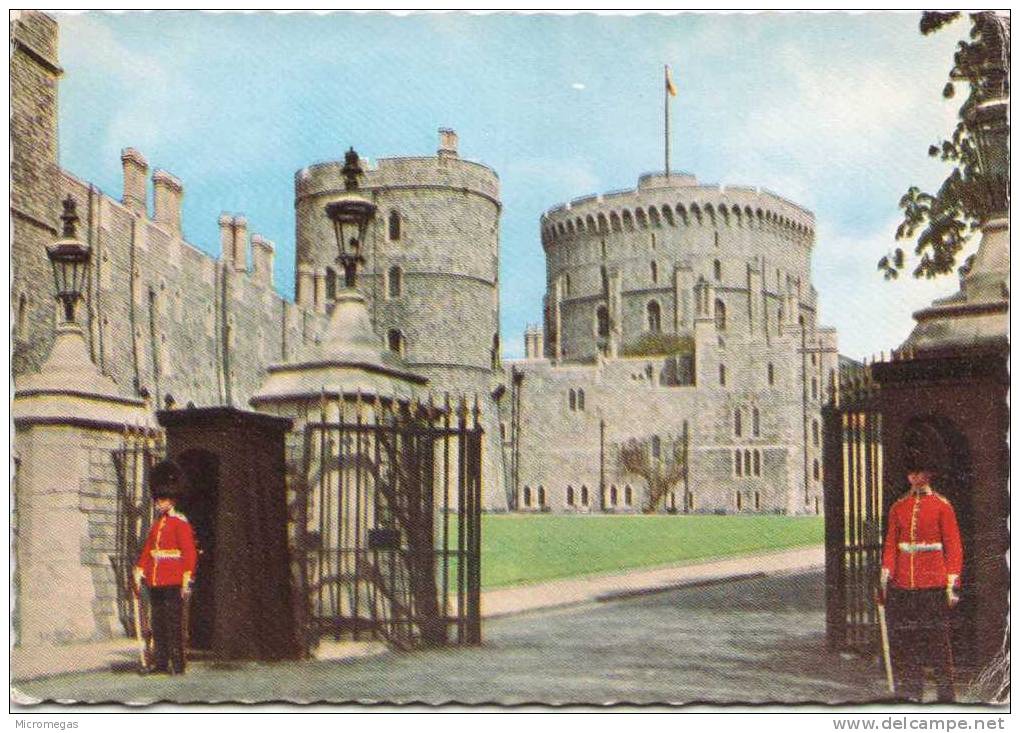 The Guards At The Gates To The Private Appartments, Windsor Castle - Windsor Castle