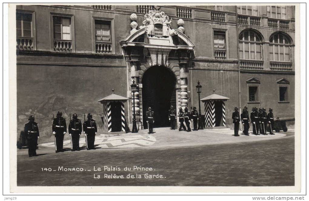 Monaco, Le Palais Du Prince, La Relève De La Garde, Ca. 1950 - Fürstenpalast