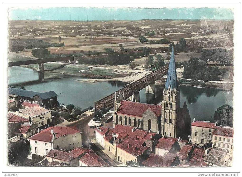 Langon (33) : Vue Aérienne Au Niveau De L'église  Et Du Garage Du Pont Env 1956. - Langon