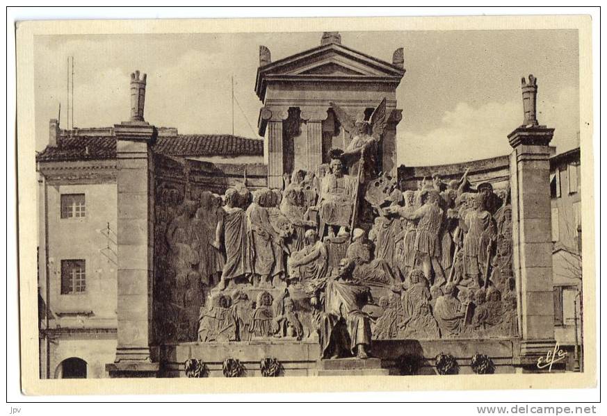 82 - MONTAUBAN. Le Monument Ingres. - Montauban