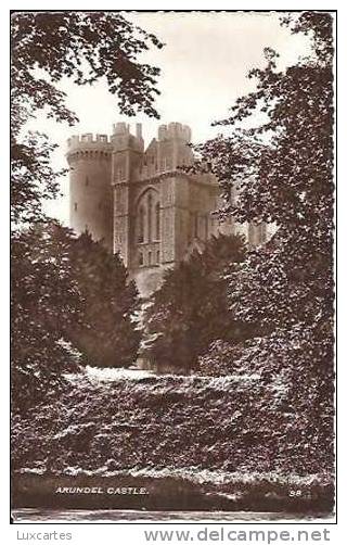 ARUNDEL CASTLE. 38 - Arundel