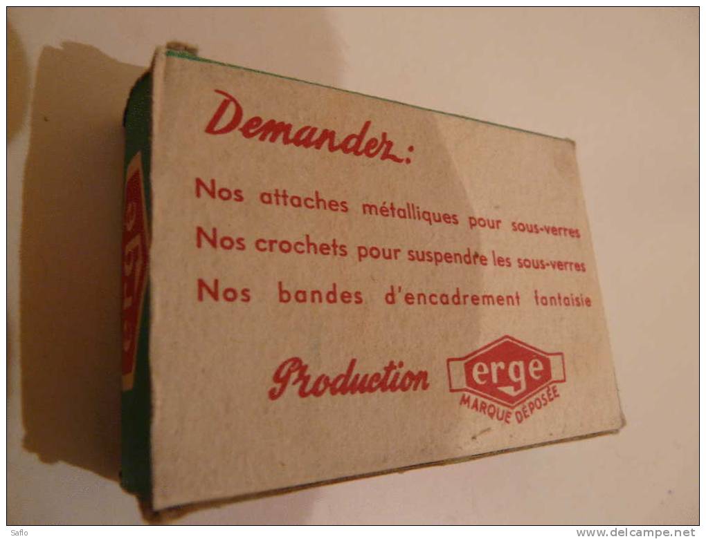 Boîte Ancienne En Carton D´attaches Toiles Pour Sous-verres Ergé Article De Bureau - Cajas