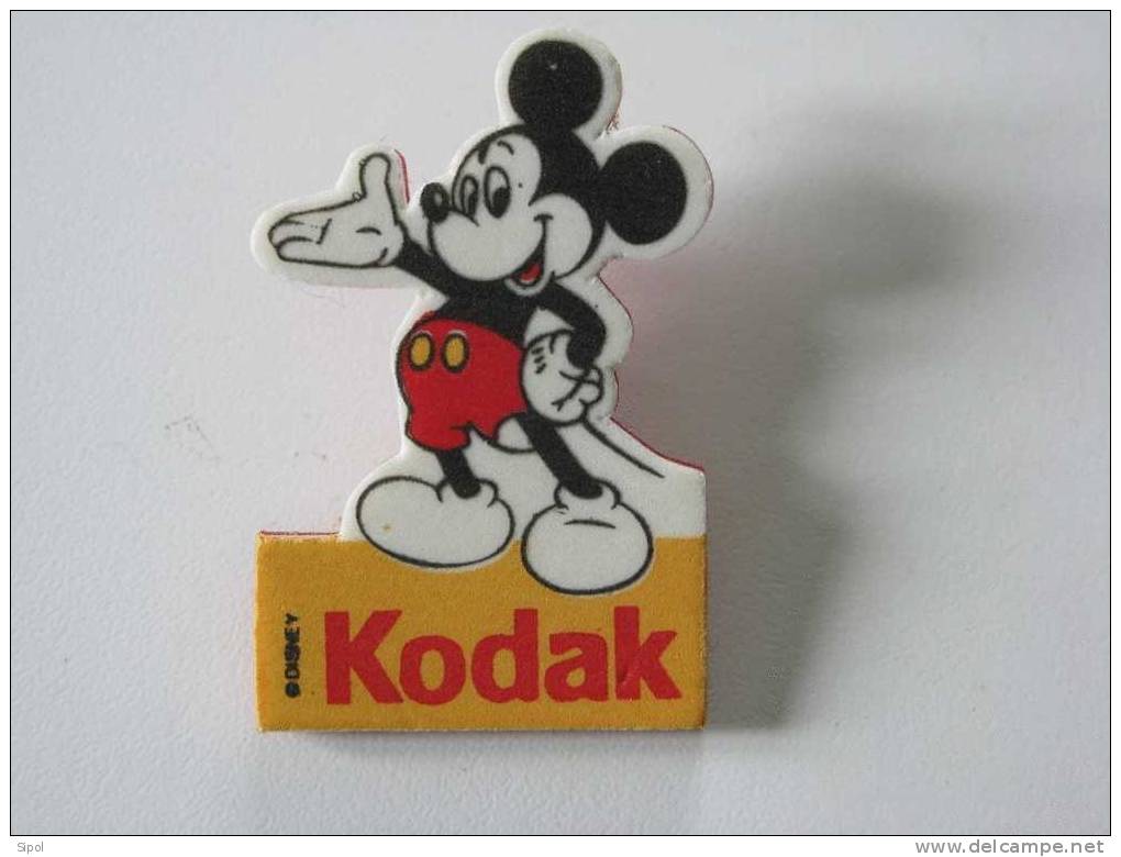 Pin  S Kodak En Mousse -  Disney - - Photographie