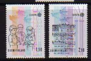 FINLANDE      Neuf **    Y. Et T.  N° 932 / 933       Cote: 10,00 Euros - Unused Stamps