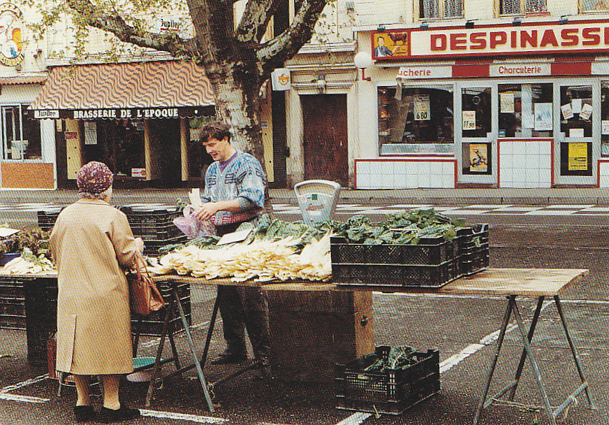 Commerces - Marché  Légumes -  Boucherie Bar - Saint Chamond - Marchés