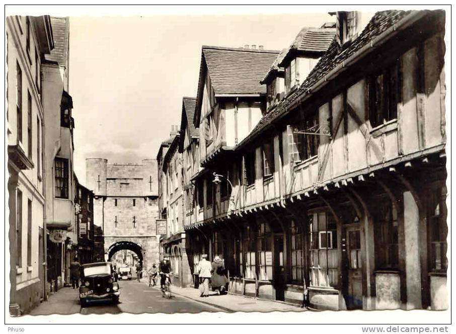 UK924   YORK : High Petergate And Bootham Bar - York