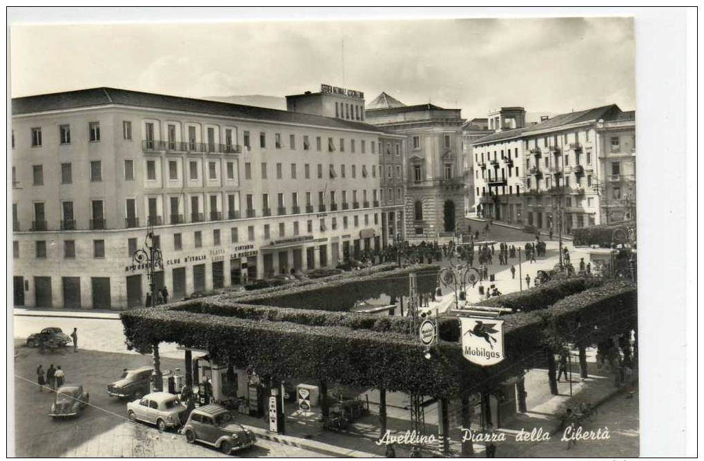 AVELLINO - PIAZZA DELLA LIBERTA´ - ANIMATA - STAZIONE DI SERVIZIO MOBILGAS- - Avellino