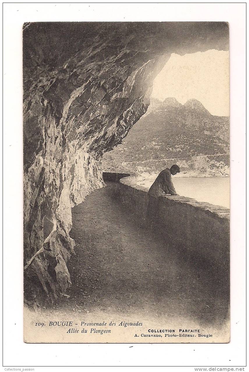 Cp , ALGERIE , BOUGIE , Promenade Des AIGOUADES , Allée Du Plongeon , Voyagée - Männer