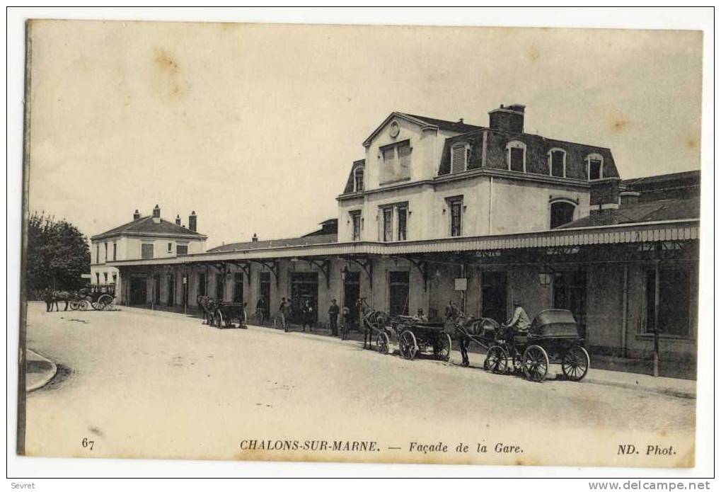 CHALONS Sur MARNE  - Façade De La Gare - Châlons-sur-Marne