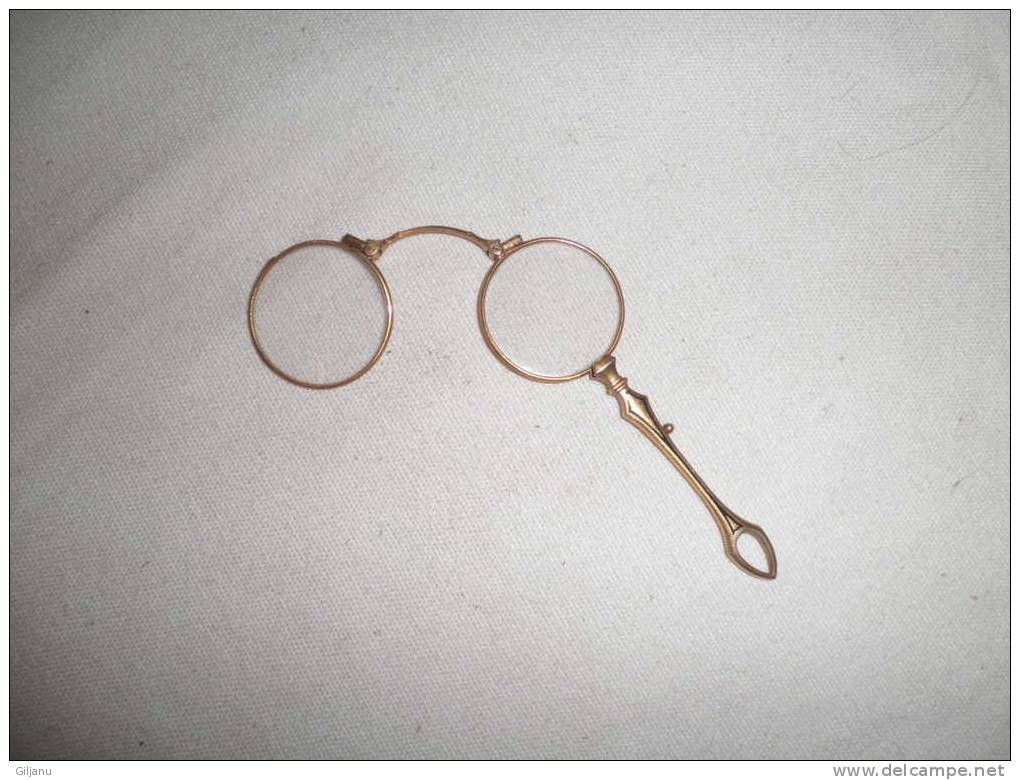 ANCIENNE LUNETTE FEMME  MECANIQUE - Glasses