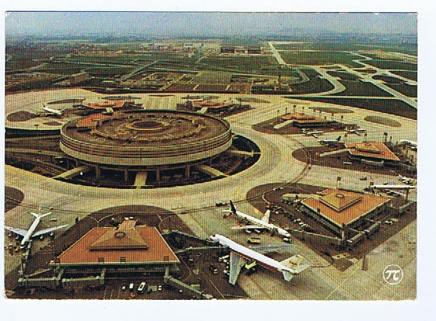 95   ROISSY EN FRANCE L'AEROPORT AVION - Roissy En France