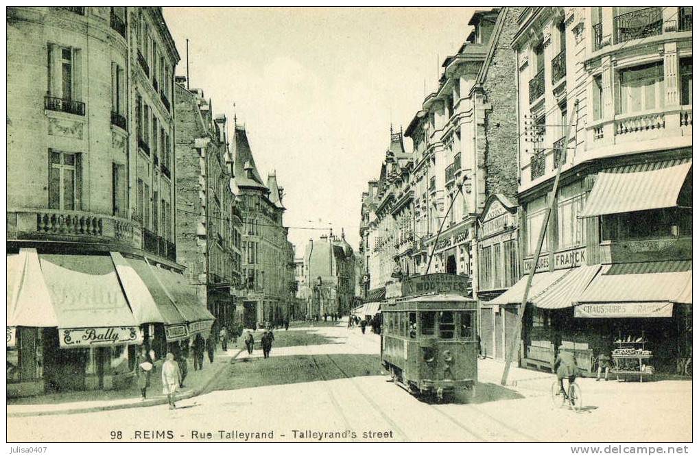 REIMS (51) Rue Talleyrand Commerces Tramway électrique Beau Plan - Reims