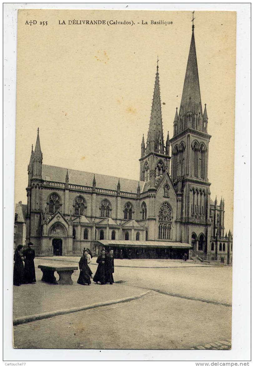 K16 - LA DELIVRANDE - La  Basilique - Carte Animée (religieux) - La Delivrande