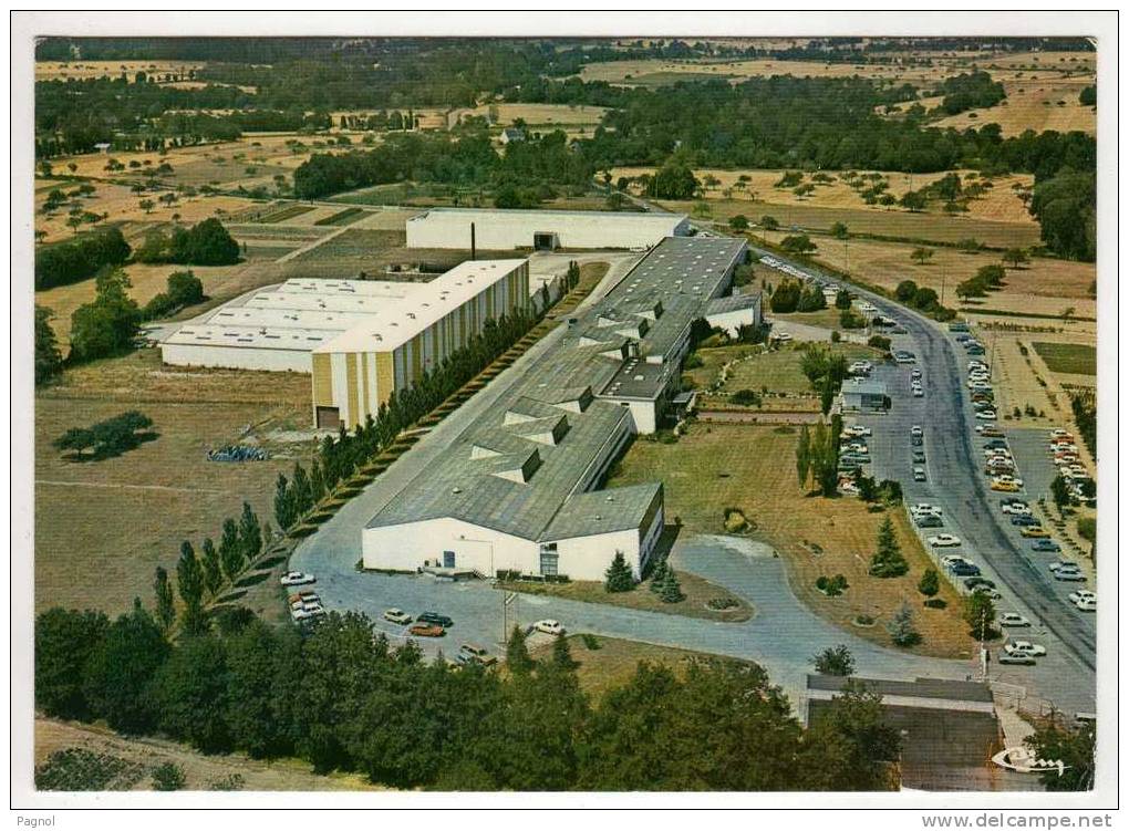 56 : La Gacilly : Vue Aérienne " L´Usine Rocher " ( Cpsm G.F.) - La Gacilly