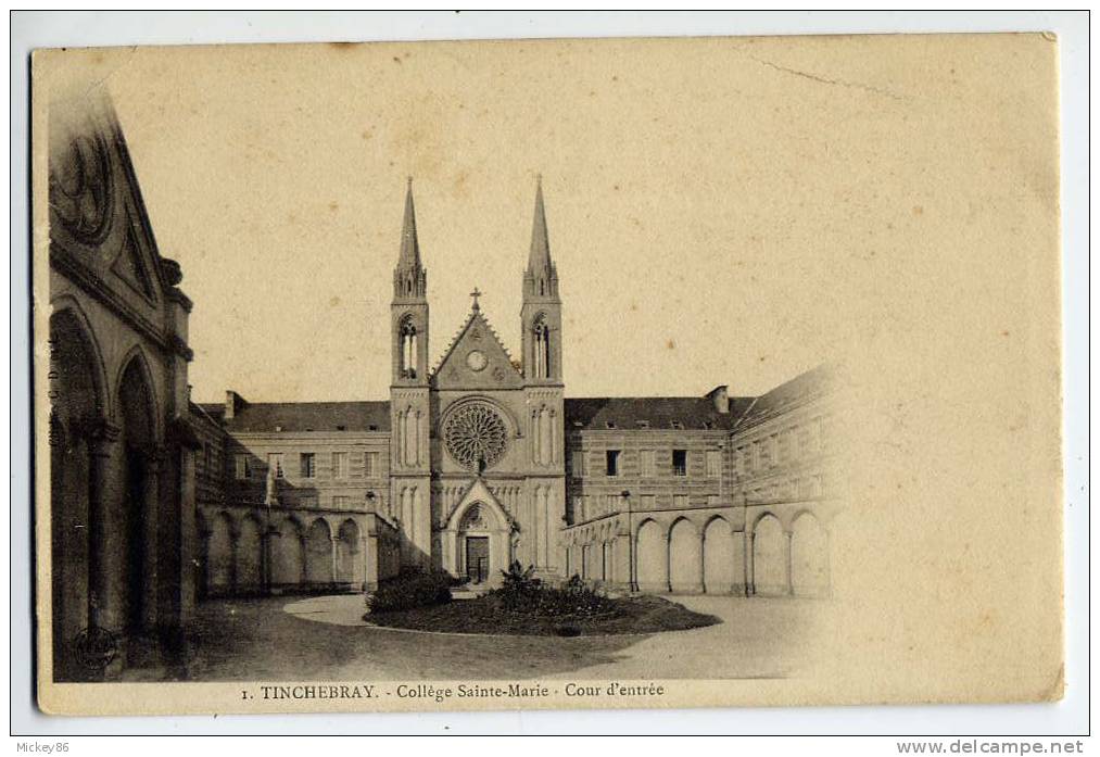 TINCHEBRAY - Collège Sainte Marie - Cour D´entrée  N° 1----carte Précurseur-- - Other & Unclassified