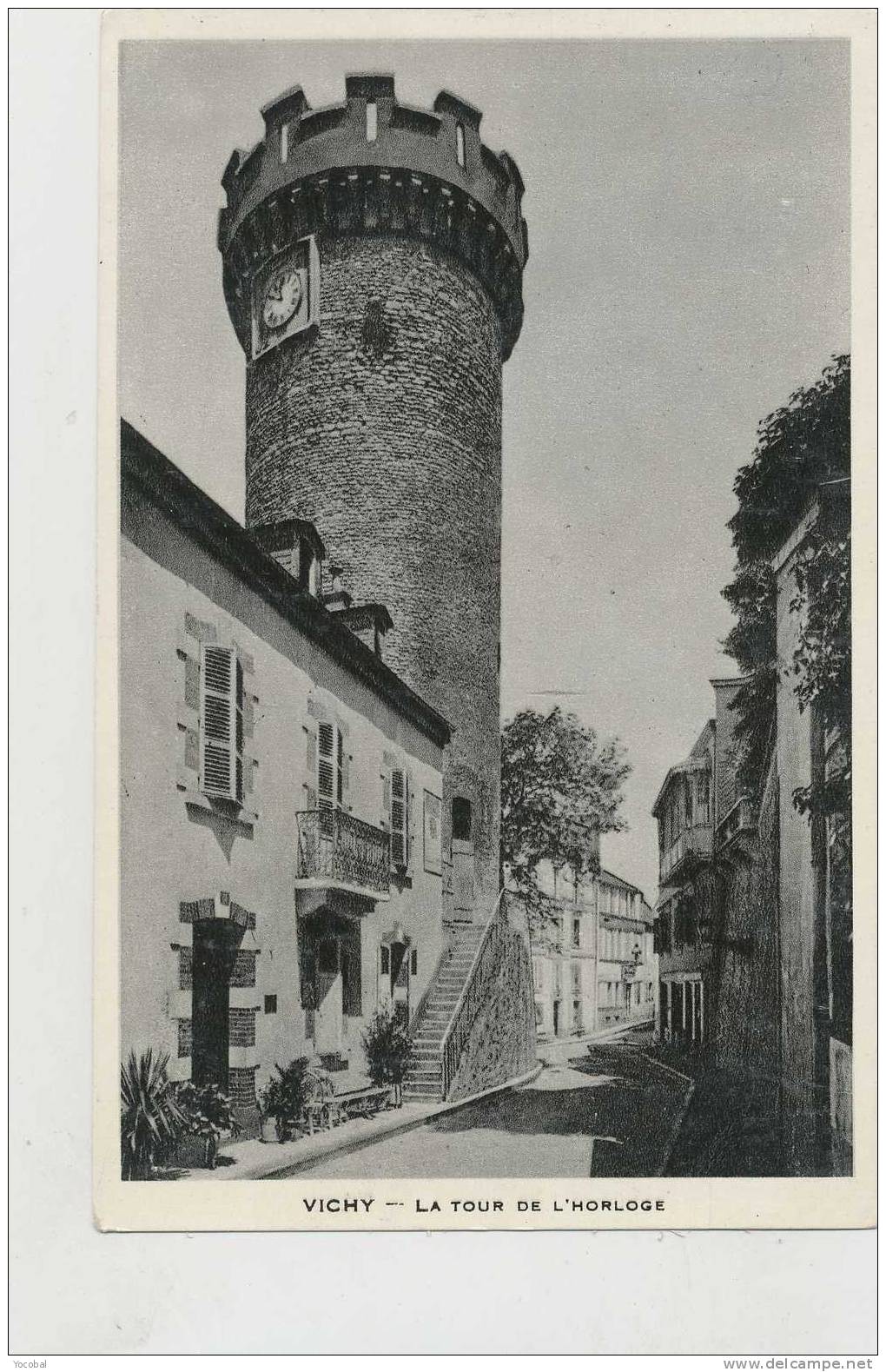 Cp , 03 , VICHY, La Tour De L'Horloge - Vichy