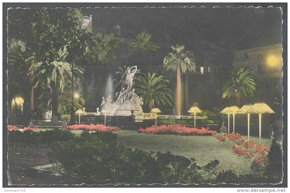 TOULON (Var) La Place De La Liberté La Nuit Et Les Jardins - CPSM Petit Format - N° 74-51 A - Toulon