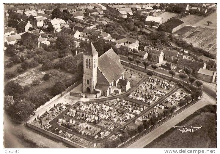 LA CHAPELLE-la-REINE - CPSM - La France Vue Du Ciel .... L'Eglise (Bon état) - La Chapelle La Reine