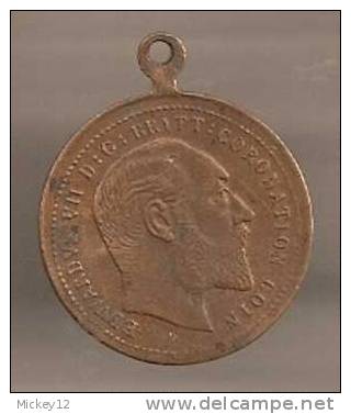 KING Edward  EDWARD VII, Successeur De La Reine Victoria...Belle Patine Pour Cette Médaille - Autres & Non Classés