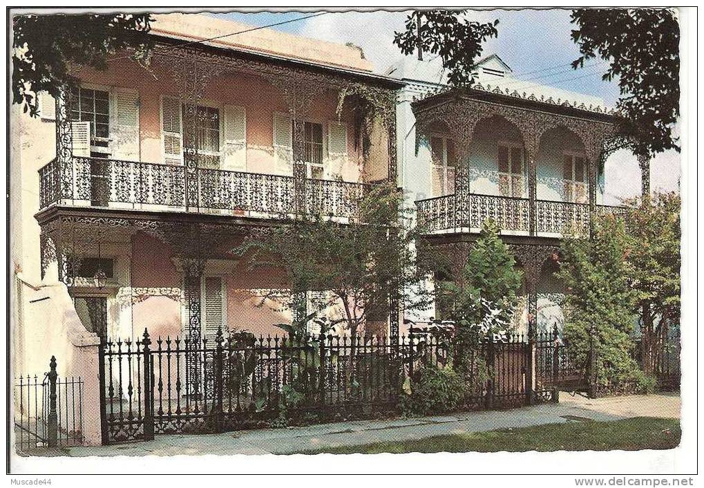 LOVELY ANTEBELLUM HOMES - TYPICAL RESIDENCES OF VIEUX CARRE NEW ORLEANS - New Orleans