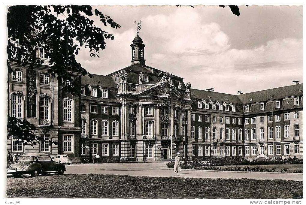 Cpa De Münster, Université, Vieille Voiture - Münster