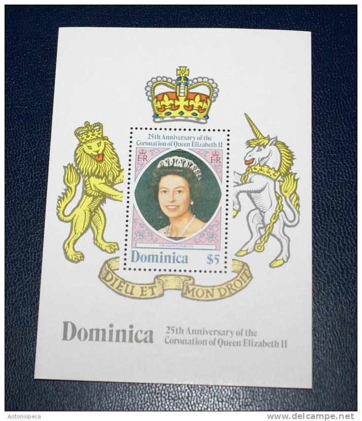 DOMINICA 25TH QUEEN ELIZABET II  MNH** - Dominica (1978-...)