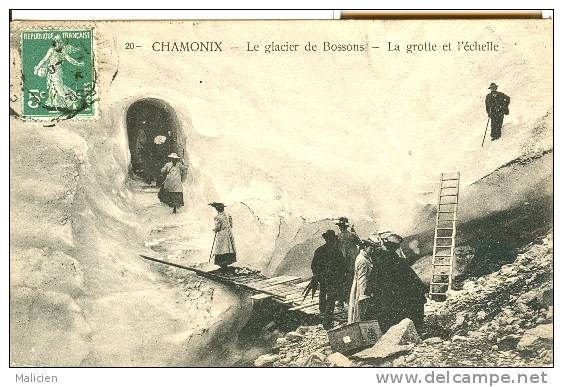 Haute Savoie - Ref B314-chamonix - Le Glacier Des Bossons - La Grotte Et L Echelle  - Carte Bon Etat - - Bergsteigen