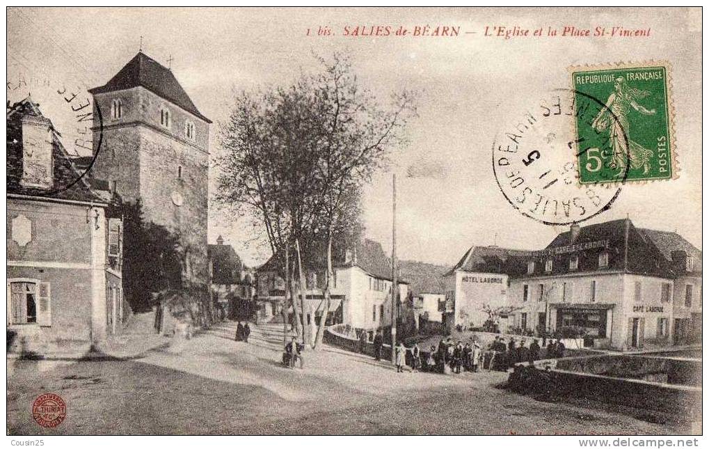 64 SALIES DE BEARN - L'église Et La Place Saint Vincent - Salies De Bearn