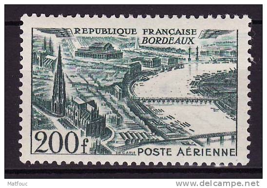 Poste Aérienne * Yvert 25 / Michel 862 / Scott C24- Coté 10 € - 1927-1959 Nuevos
