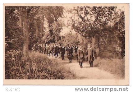 BELGIQUE:JODOIGNE .(Brabant Wallon.) Pensionnat De La Providence.Parc Avec élèves. - Jodoigne