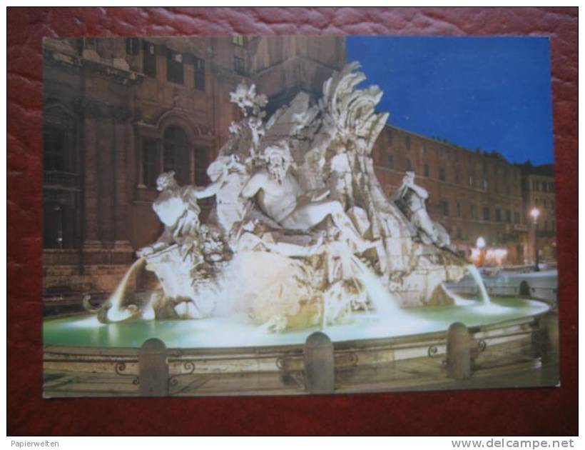 Roma - Piazza Navona (noturno) - Places & Squares