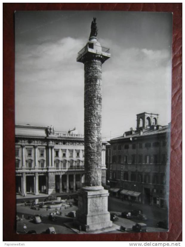 Roma - Piazza Colonna / Auto - Places & Squares