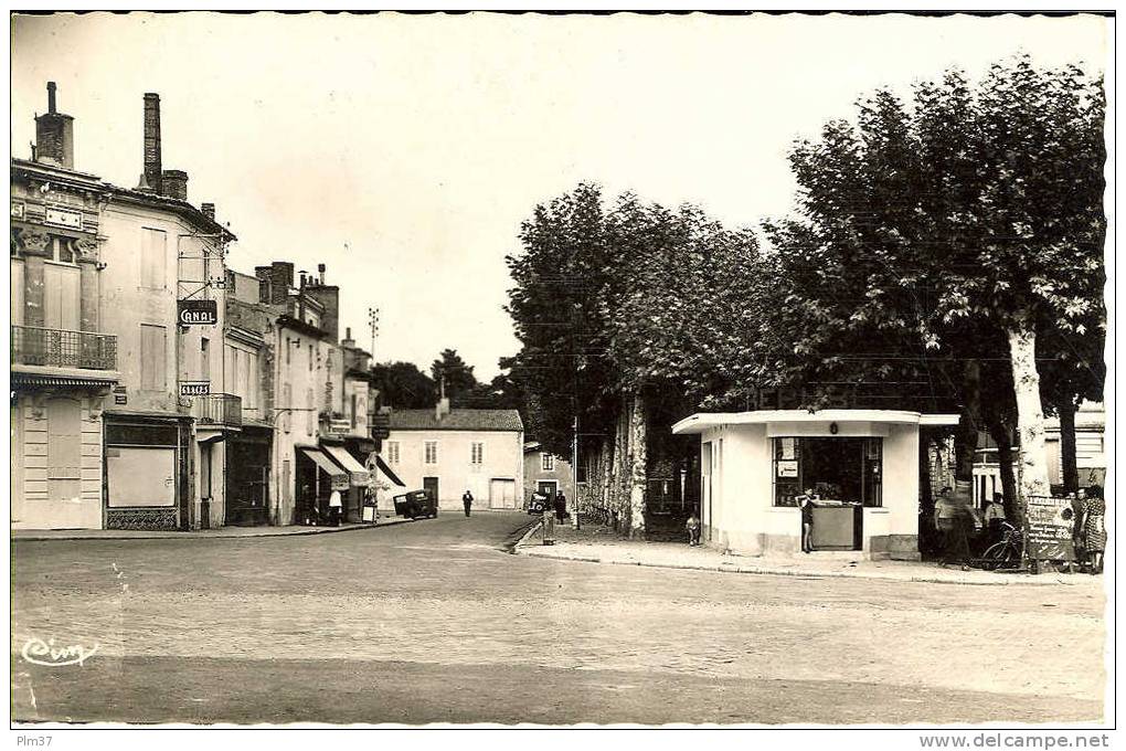 LANGON - Les Allées Maubec - Langon