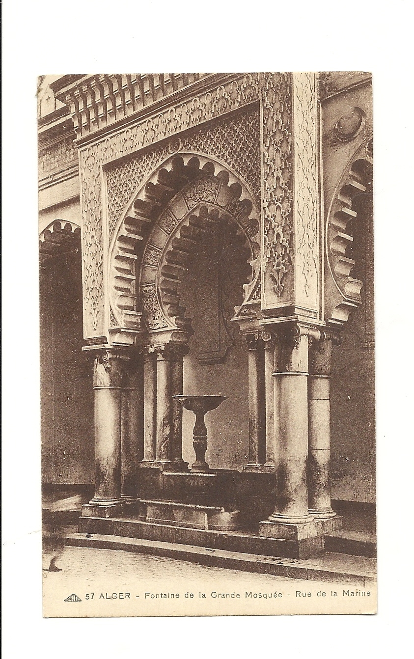 Cp, Algérie, Alger, Fontaine De La Grande Mosquée, Rue De La Marine - Alger