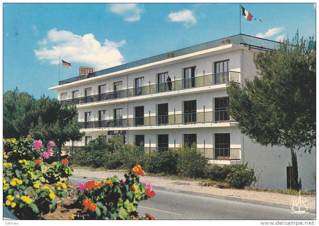 St Laurent Du Var -hotel De La Plage - Saint-Laurent-du-Var