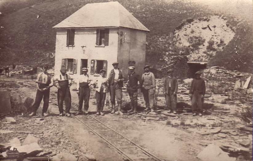 FRANCE CARTE DE PHOTO A IDENTIFIER A LOCALISER  **  MINEURS OUVRIERS CHEMIN DE FER ??? - A Identifier