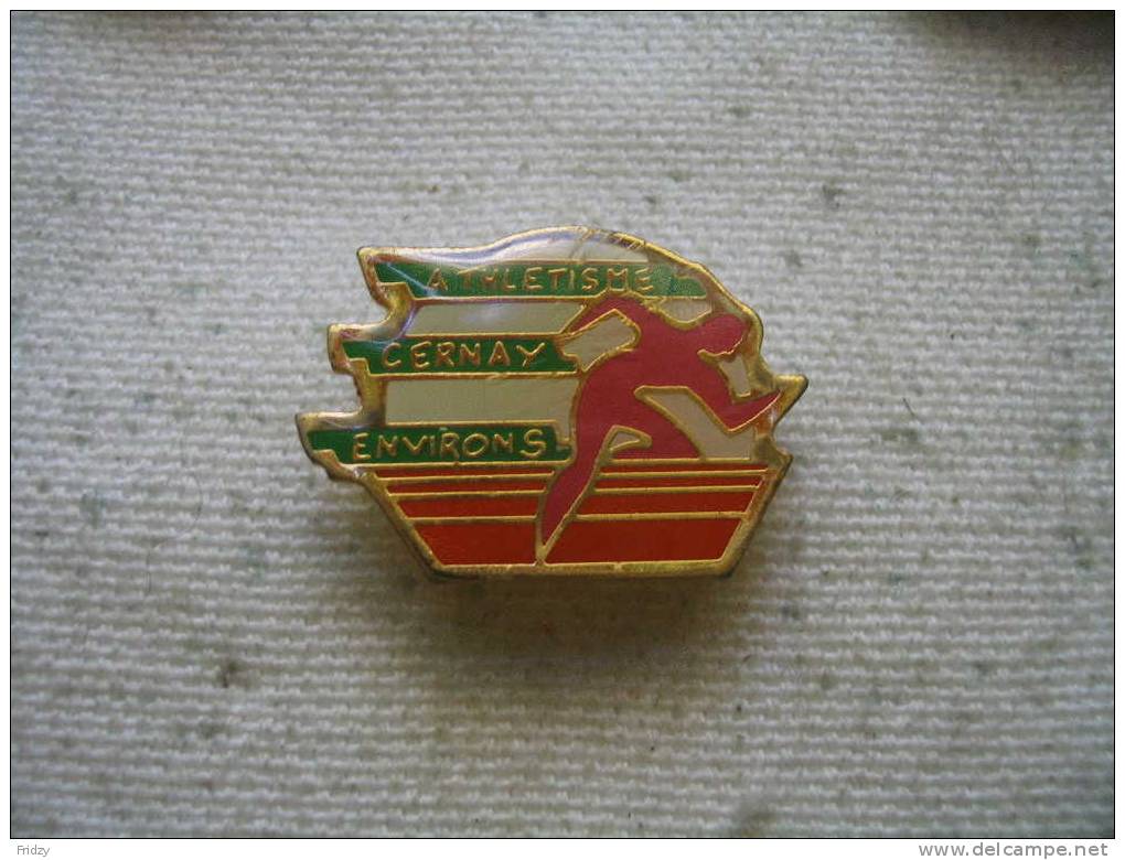 Pin's Athlétisme De CERNAY Et Environs - Athlétisme