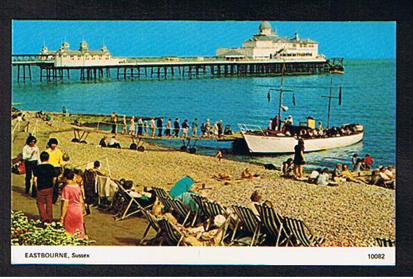 RB 612 - Postcard - Eastbourne Pier Sussex - Ferry Boat - Eastbourne