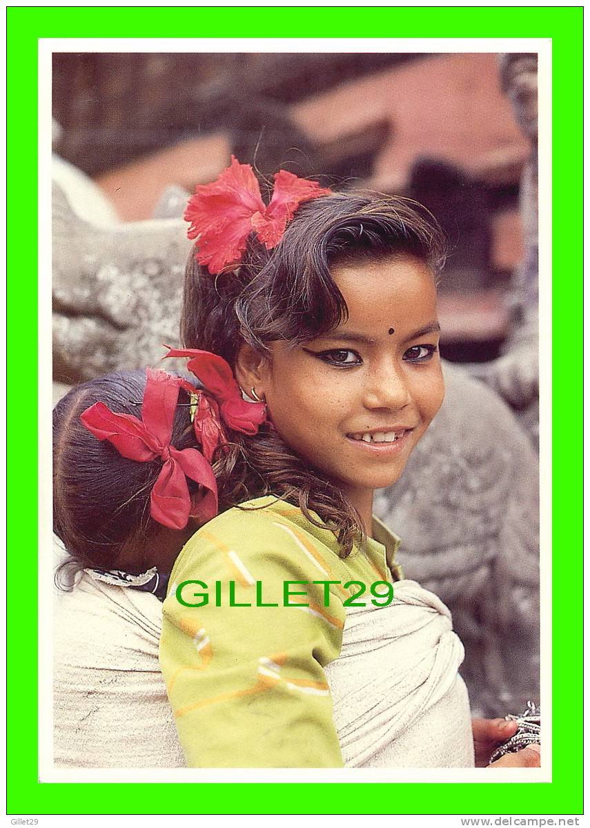 BHAKTAPUR, NÉPAL - BELLE JEUNE FILLE - ÉDITIONS MARION-VALENTINE, 1985 - - Nepal