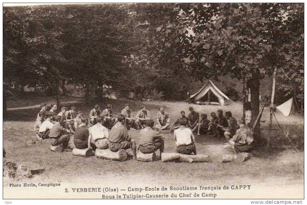 CPA - 60 - VERBERIE - Camp-école De Scoutisme Français De CAPPY - Sous Le Tulipier Causerie Du Chef De Camp - 995 - Verberie