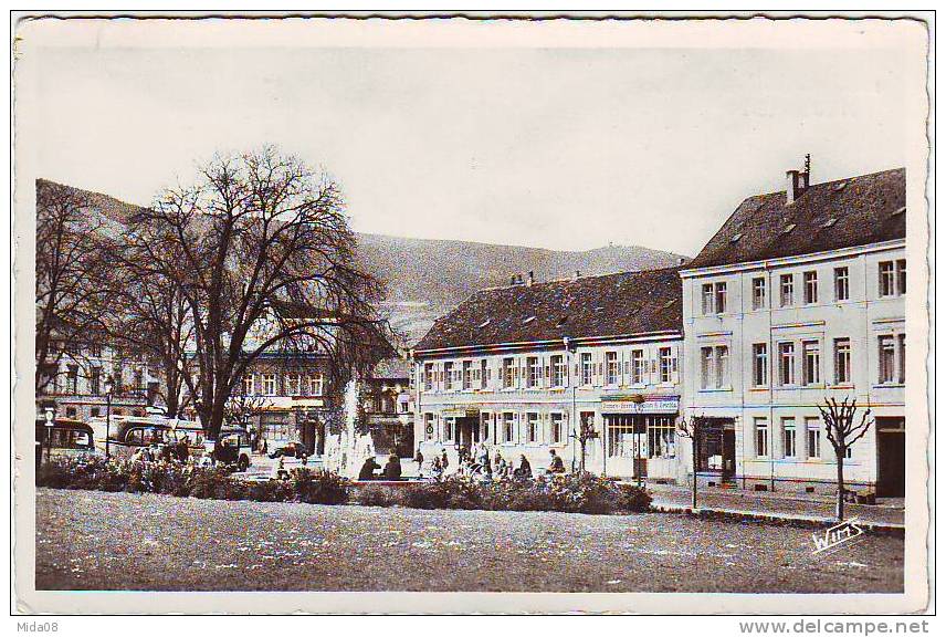 NEUSTADT. FORCES FRANCAISES EN ALLEMAGNE. ANIMATION. CAR. - Neustadt (Weinstr.)